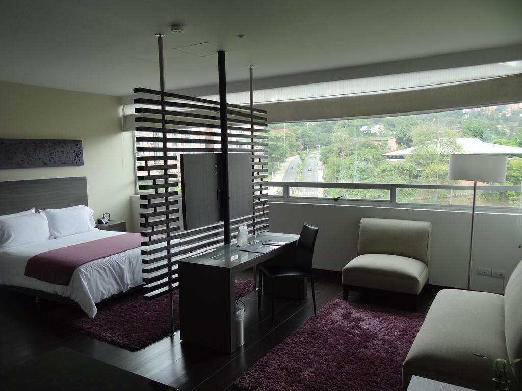 Hotel Bh El Poblado Μεντεγίν Εξωτερικό φωτογραφία