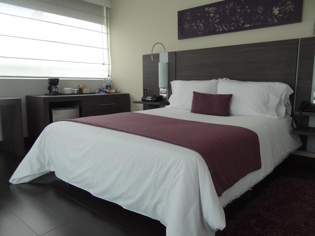 Hotel Bh El Poblado Μεντεγίν Δωμάτιο φωτογραφία