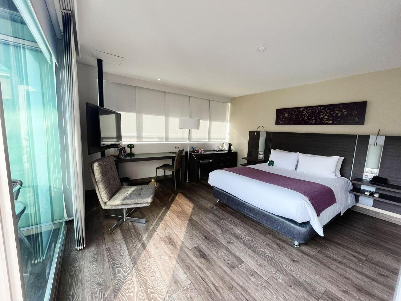 Hotel Bh El Poblado Μεντεγίν Εξωτερικό φωτογραφία