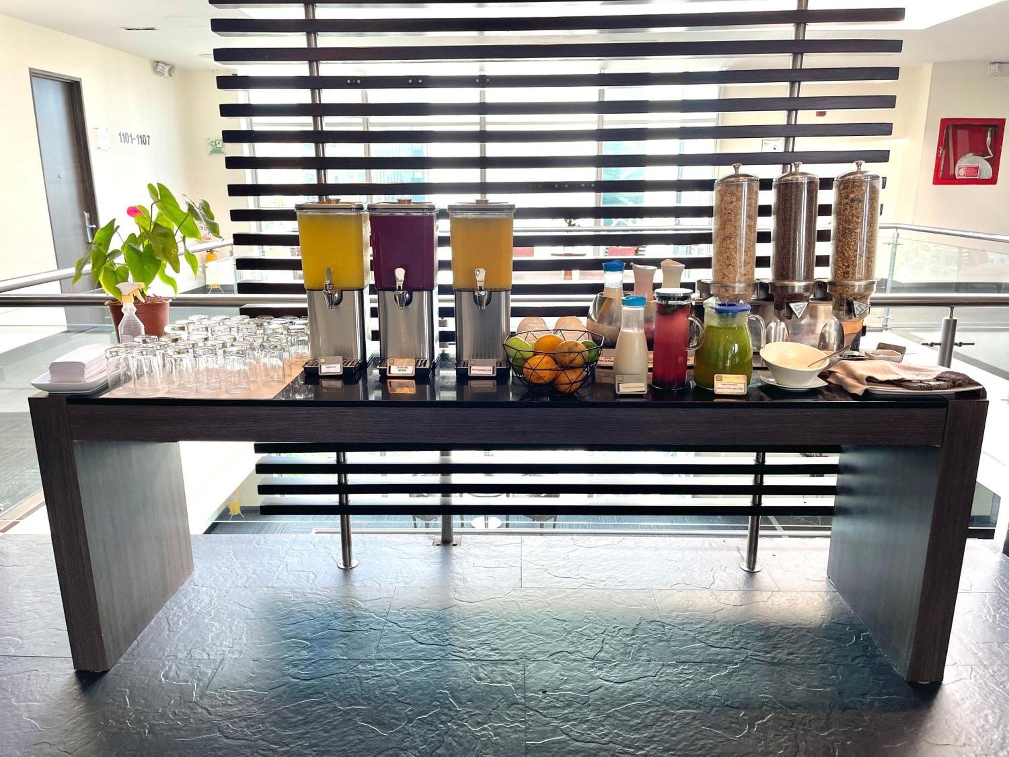 Hotel Bh El Poblado Μεντεγίν Εξωτερικό φωτογραφία