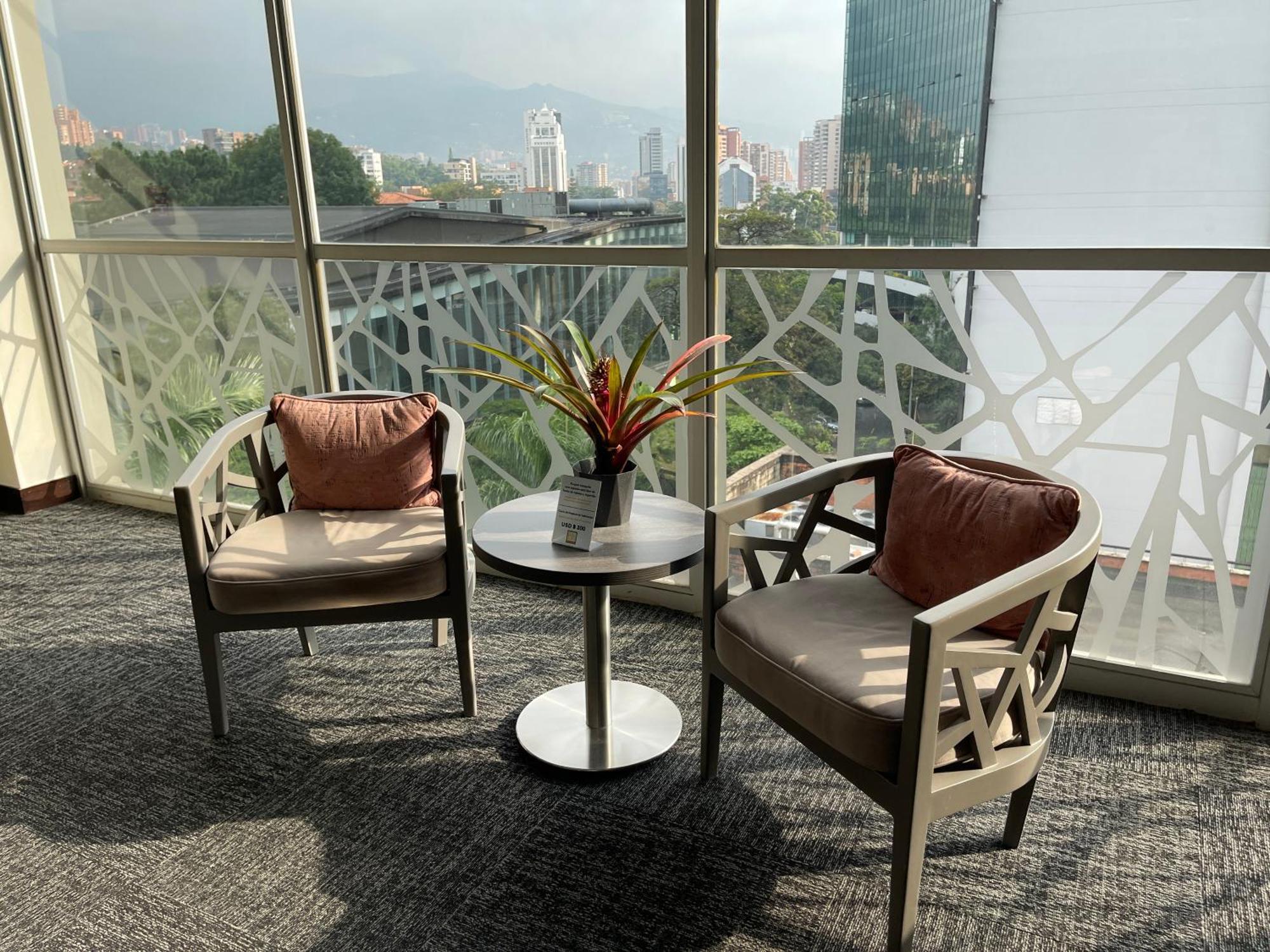 Hotel Bh El Poblado Μεντεγίν Εξωτερικό φωτογραφία