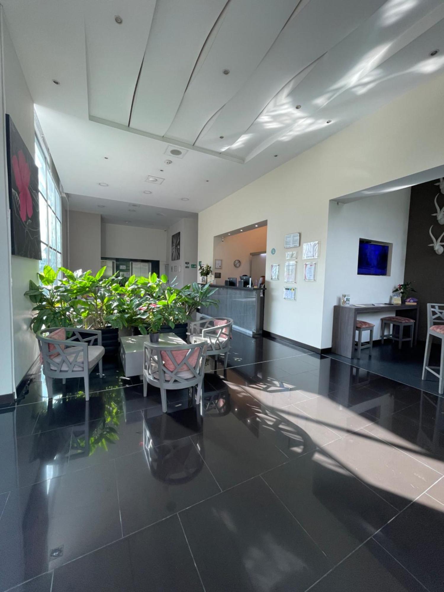 Hotel Bh El Poblado Μεντεγίν Εξωτερικό φωτογραφία