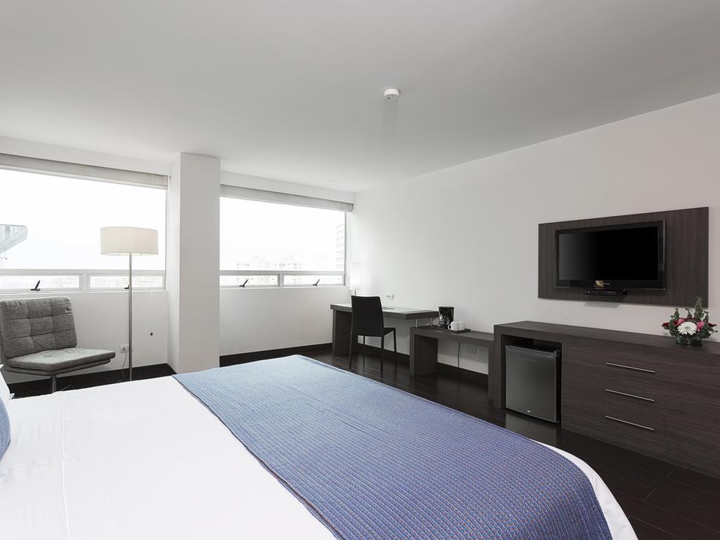 Hotel Bh El Poblado Μεντεγίν Εξωτερικό φωτογραφία