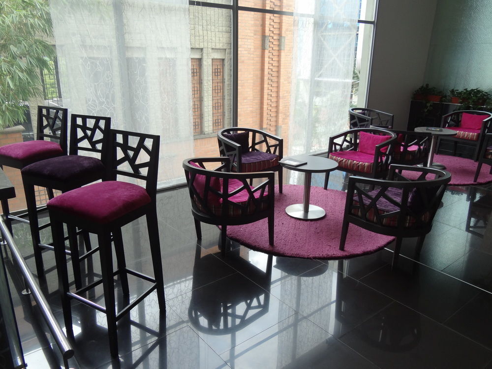 Hotel Bh El Poblado Μεντεγίν Εξωτερικό φωτογραφία